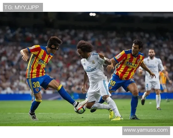 2017年西超杯激战回顾皇马与巴萨的巅峰对决与精彩瞬间