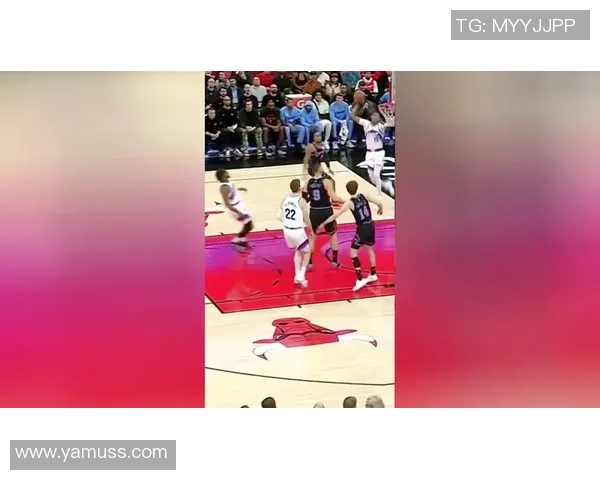 0.4秒空接暴扣绝杀！摄生曼巴迎热火生计之夜 美记赞斯波发挥魔法